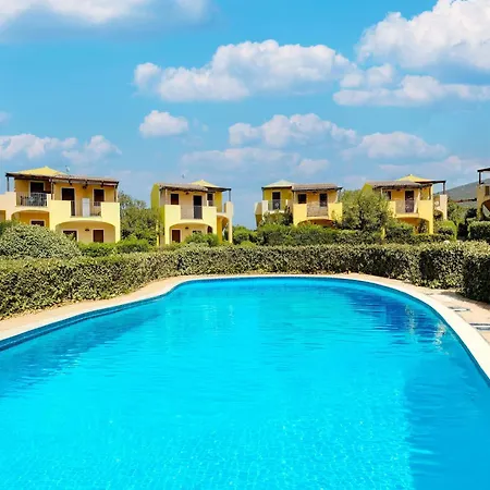 Апартаменты With Air Conditioning And Shared Pool Viddalba