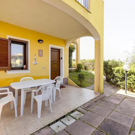 With Air Conditioning And Shared Pool