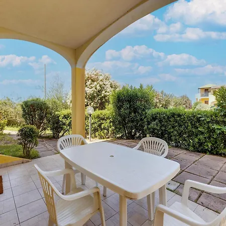 With Air Conditioning And Shared Pool *